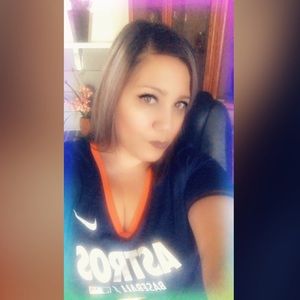 Meet your Posher, Isabel